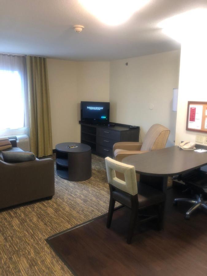 Candlewood Suites Owasso By Ihg Экстерьер фото