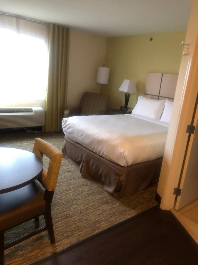 Candlewood Suites Owasso By Ihg Экстерьер фото