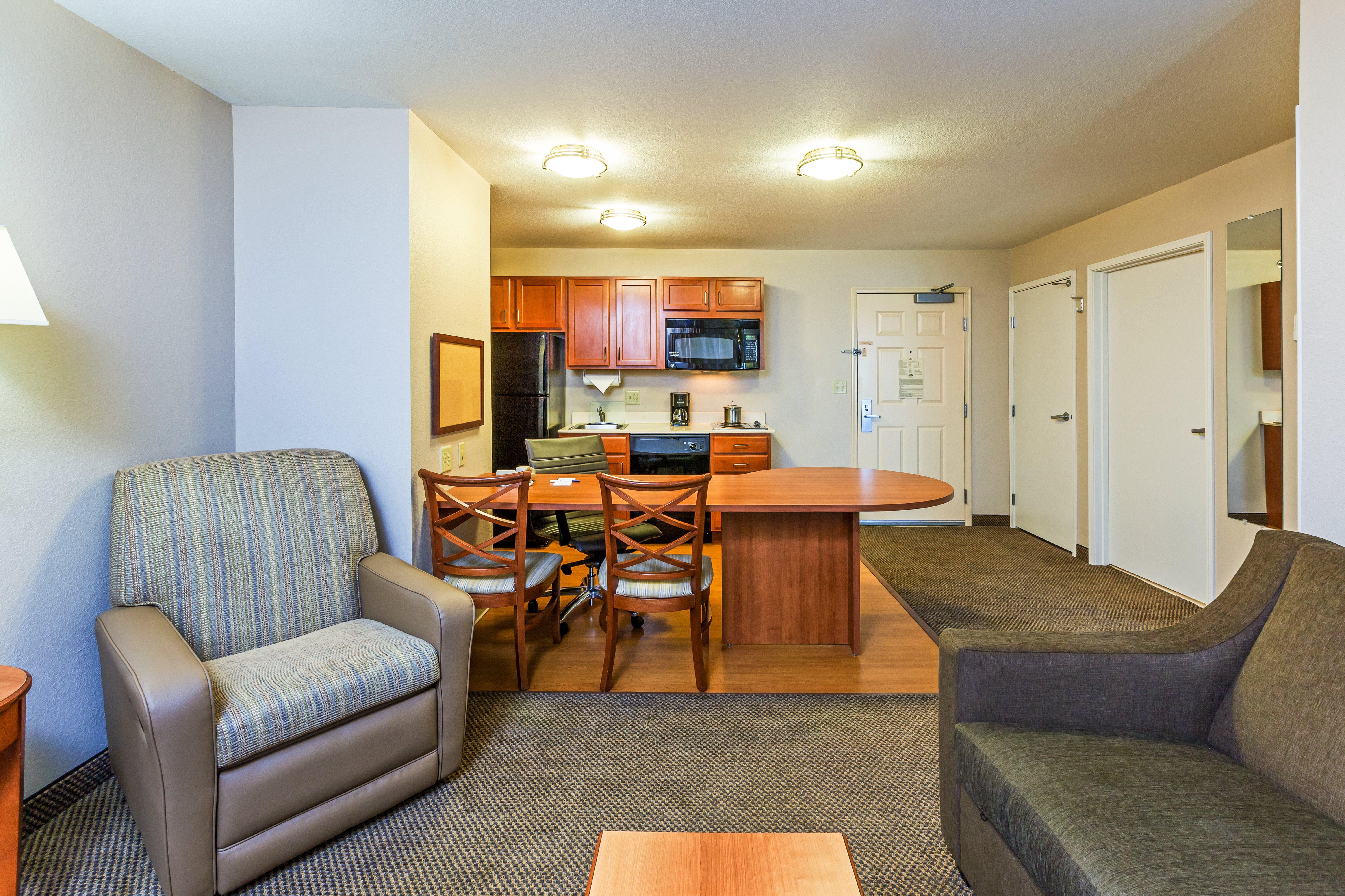 Candlewood Suites Owasso By Ihg Экстерьер фото